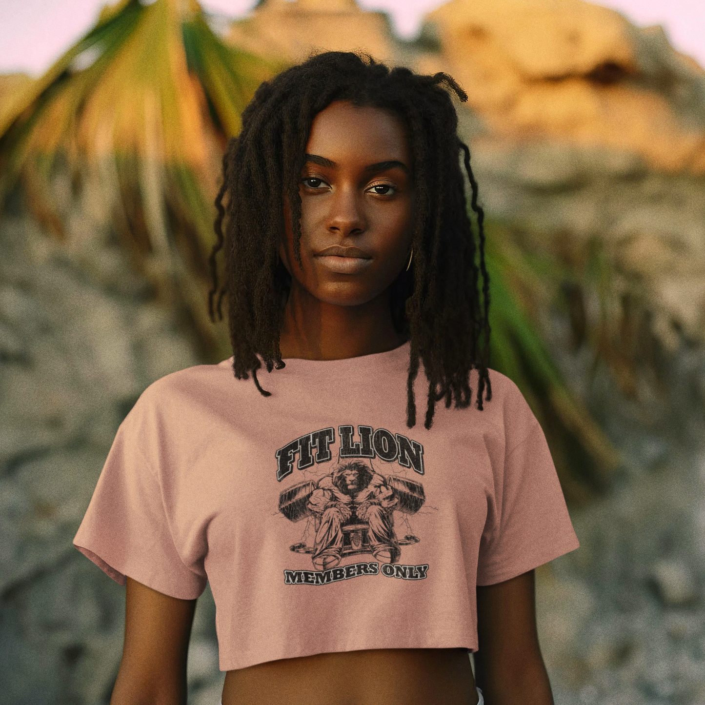 Strong Women: Women's Crop top