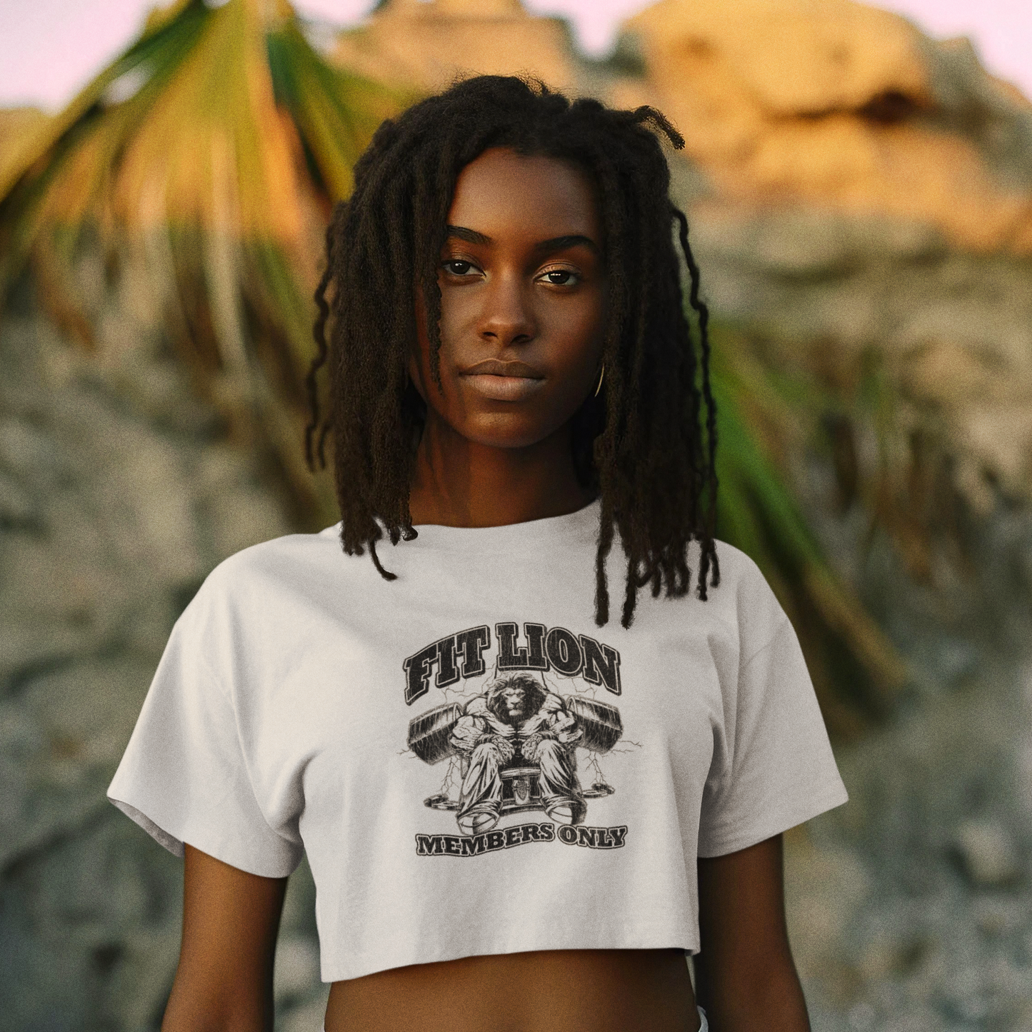 Strong Women: Women's Crop top